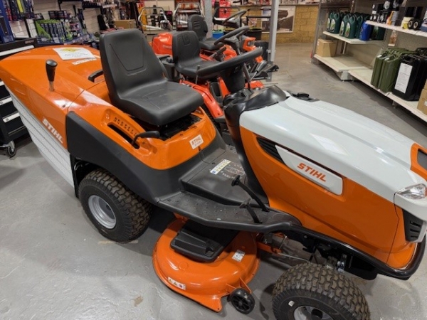 STIHL - 5112 Z RIDE ON MOWER - Image 1