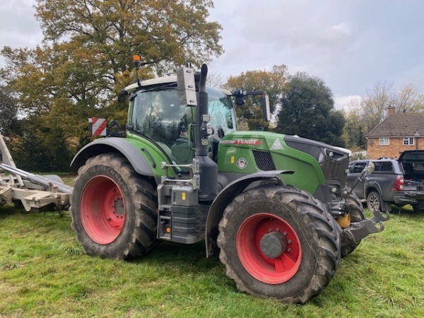 FENDT - 728 PROFI PLUS TRACTOR - Image 1