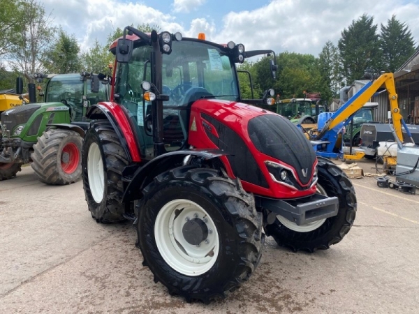 VALTRA - A115MH4 TRACTOR - Image 1