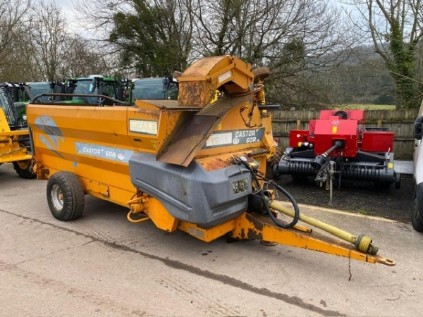 Lucas.G - Castor 60R Feeder - Image 1
