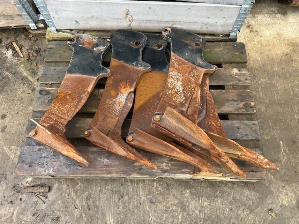 HEVA - 5 X STANDARD LEGS POINTS - Image 1