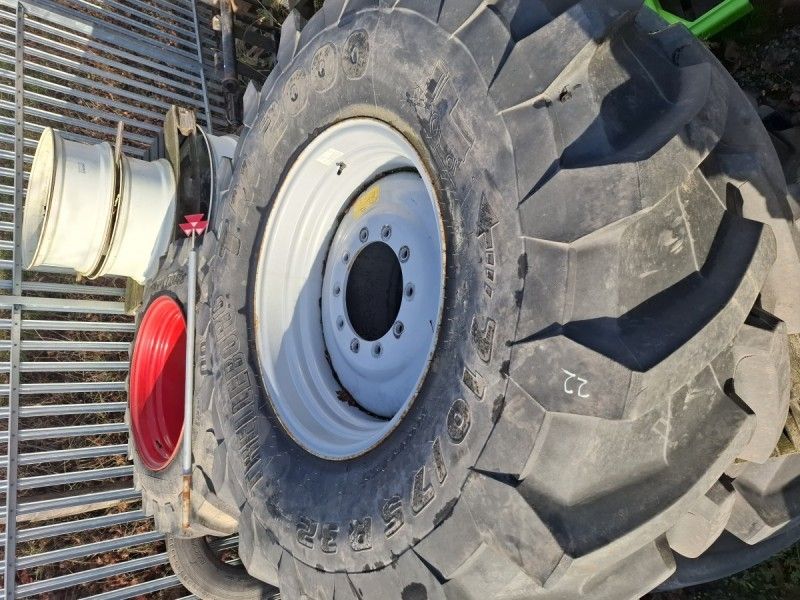 TRELLEBORG - SET OF 710 75R32 COMBINE  - Image 2