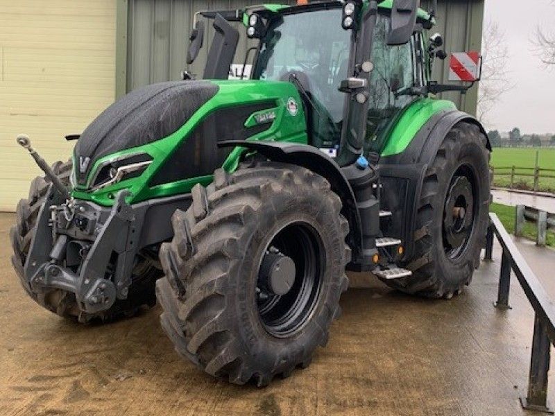 VALTRA - Q305 4WD TRACTOR - Image 2