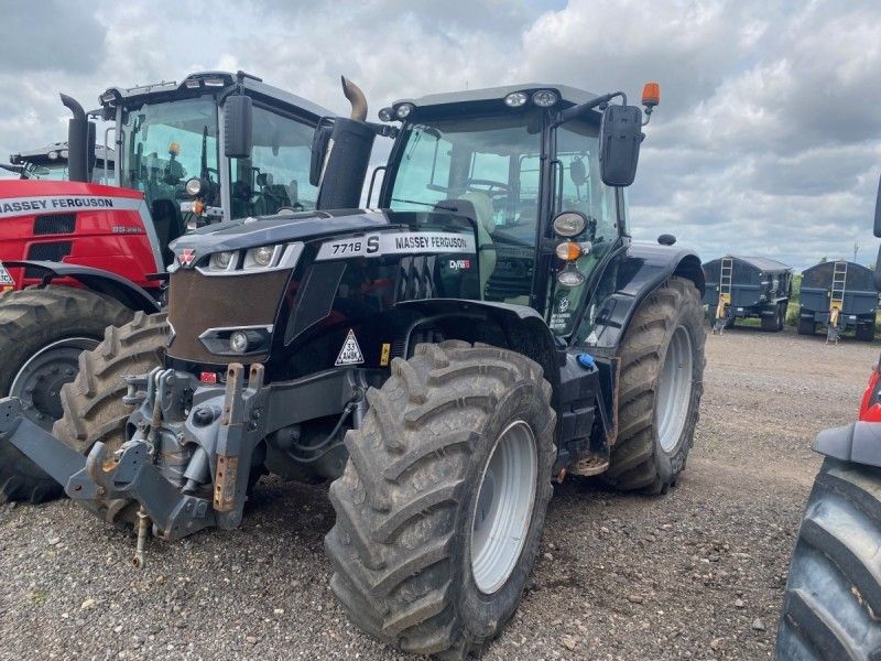 Massey Ferguson - 7718S EFD6 Tractor - Image 2