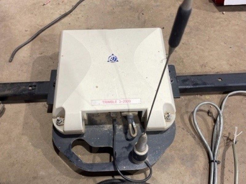 TRIMBLE - 3.200 RECEIVER - Image 3