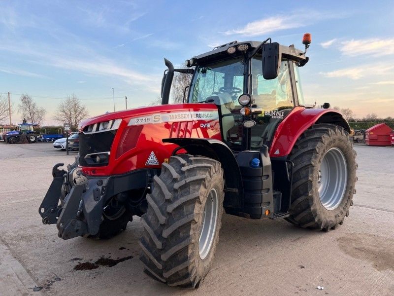 MASSEY FERGUSON - 7719S EXDV 4WD TRACTOR - Image 2
