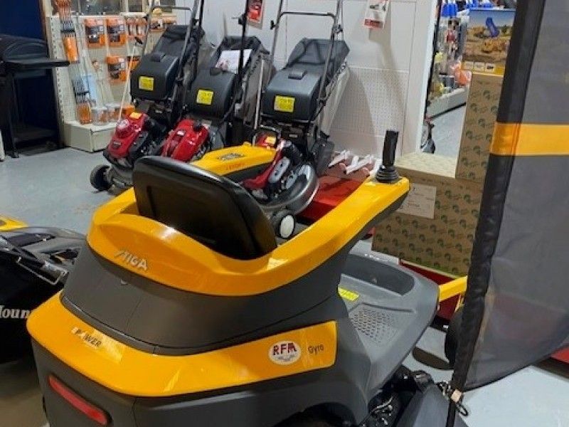 STIGA - 700E GYRO MOWER - Image 2