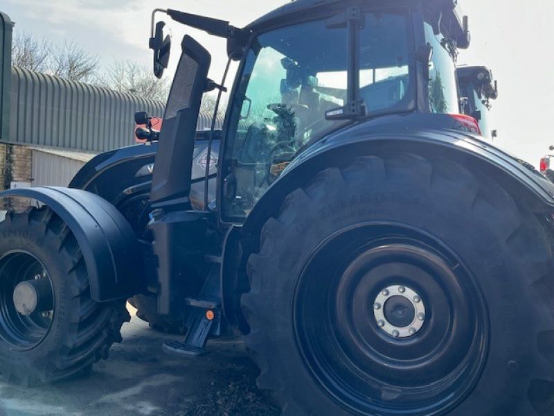 Valtra - T235D 4WD Tractor - Image 3