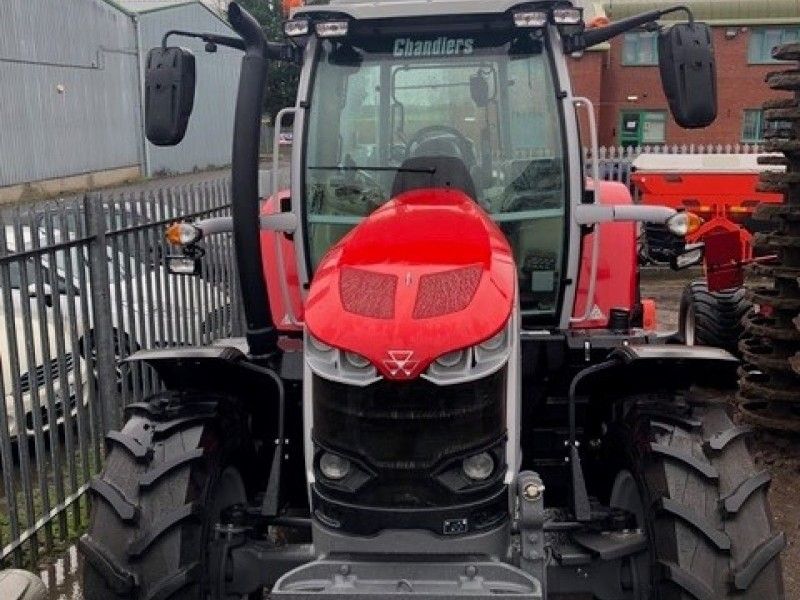 MASSEY FERGUSON - 6S.135ESD6 4WD TRACTOR - Image 3