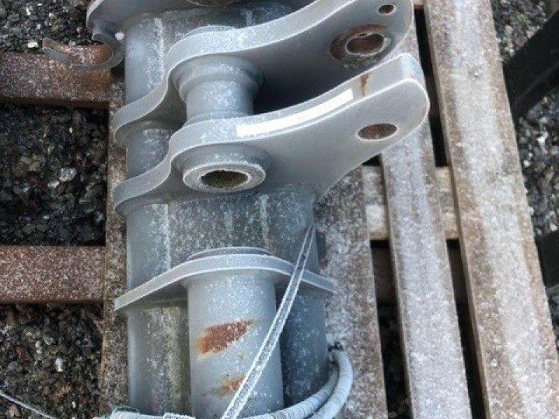 MANITOU - HEADSTOCKAND PALLET TINES - Image 3