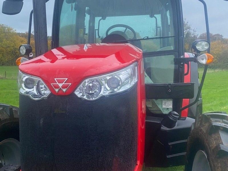 MASSEY FERGUSON - 4709 CAB TRACTOR - Image 3