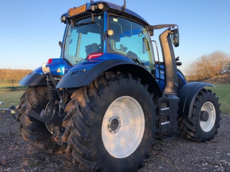 VALTRA - T175EA 4WD Tractor - Image 3