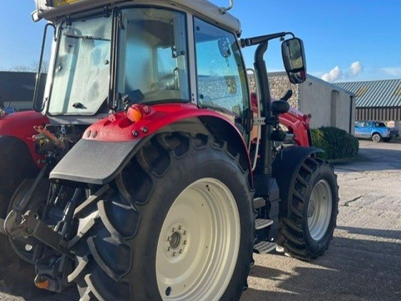 MASSEY FERGUSON - 5S.135 AND FL3819 LOADER - Image 3
