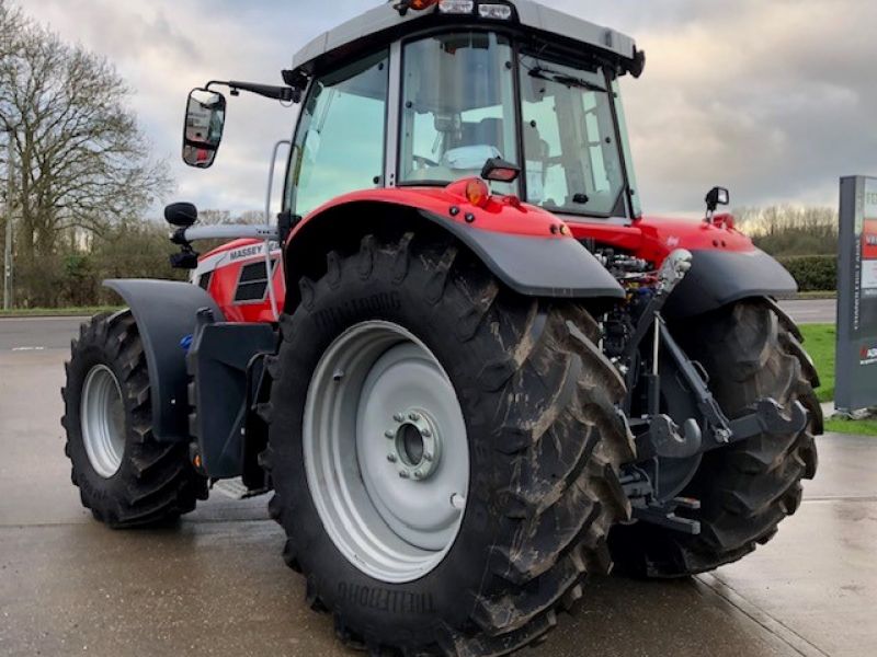 MASSEY FERGUSON - 7S.180 EXD6 4WD TRACTOR - Image 5