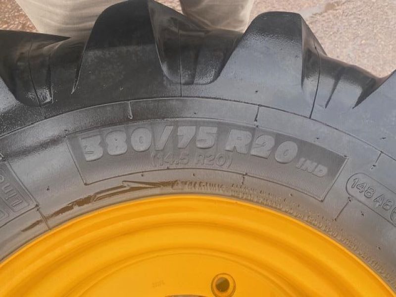 JCB - 380 75R20 TYRE RIMS - Image 6