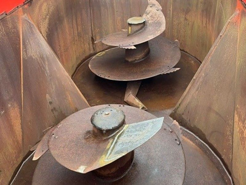 Kuhn - EuroMix Feeder - Image 7