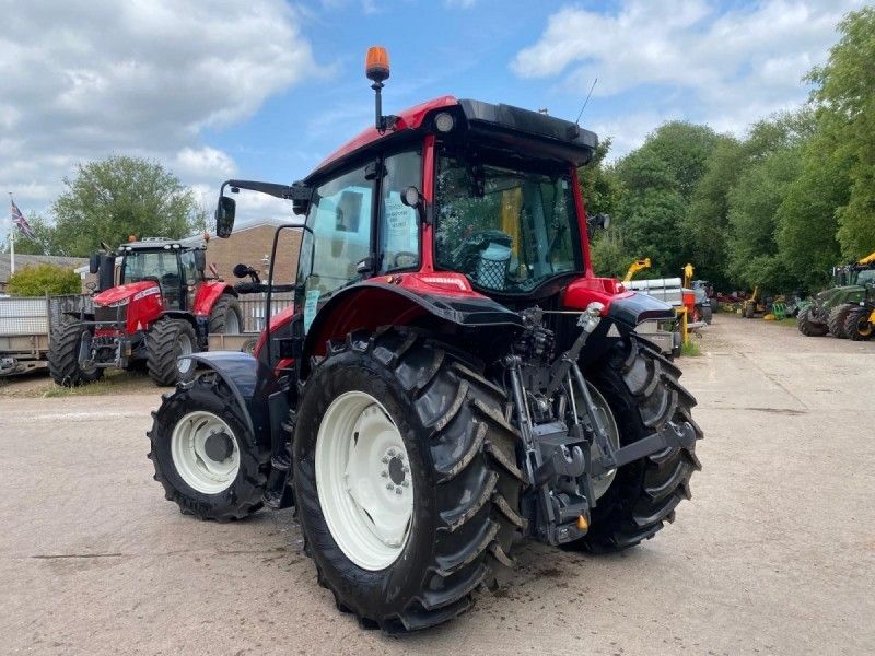 VALTRA - A115MH4 TRACTOR - Image 7