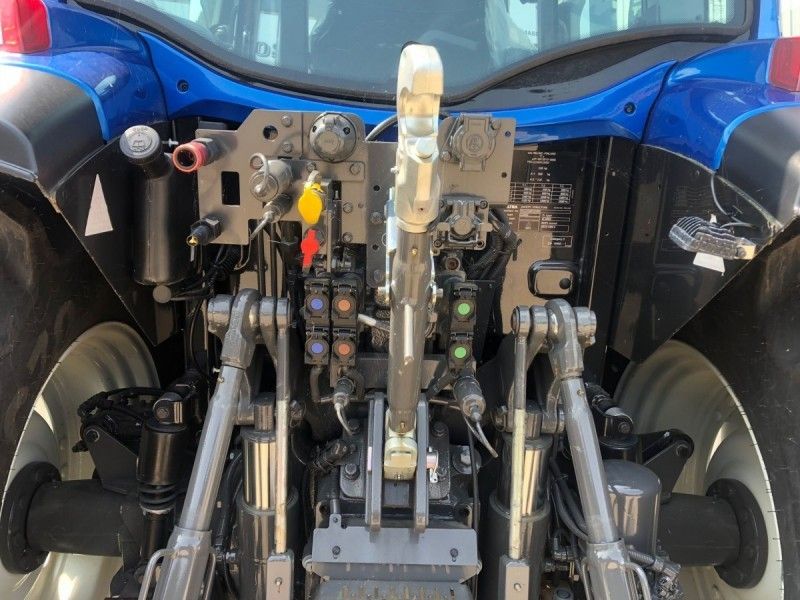 VALTRA - G125EA TRACTOR AND LOADER - Image 6