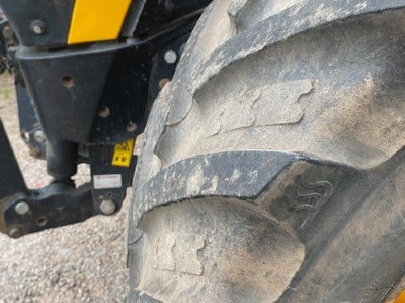 JCB - 4220 FASTRAC - Image 8
