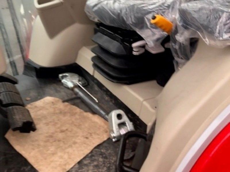 MASSEY FERGUSON - 6S.135ESD6 4WD TRACTOR - Image 8