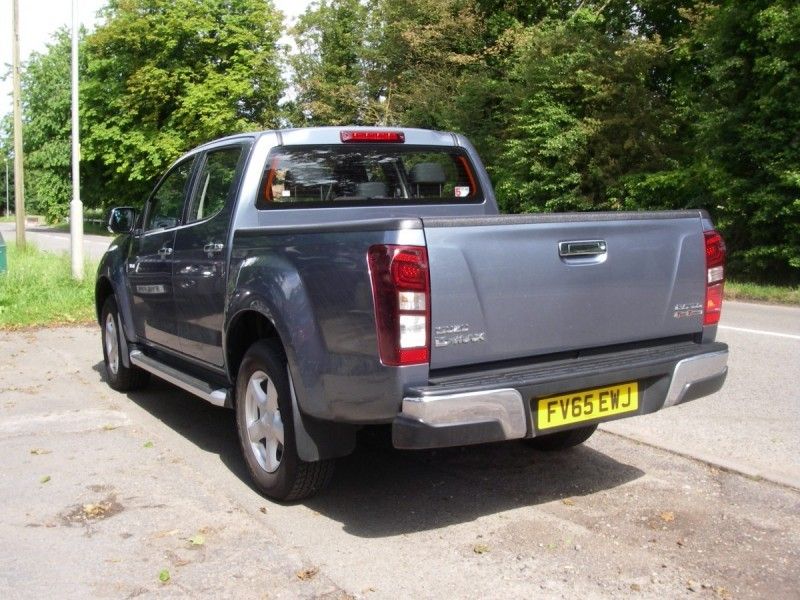 Isuzu - D Max Yukon Double Cab - Image 4