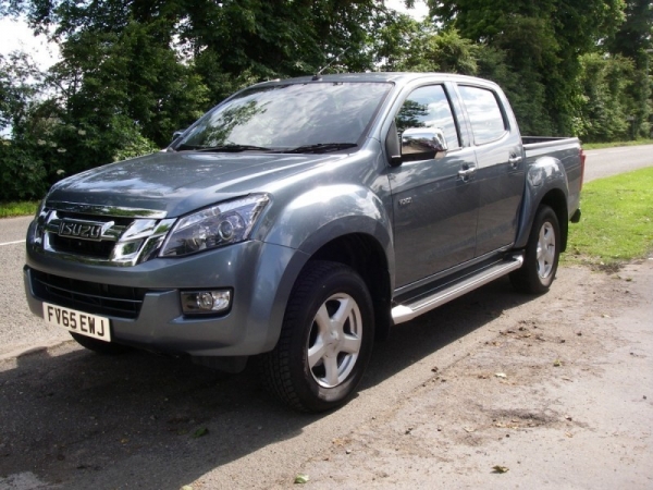 Isuzu - D Max Yukon Double Cab - Image 1