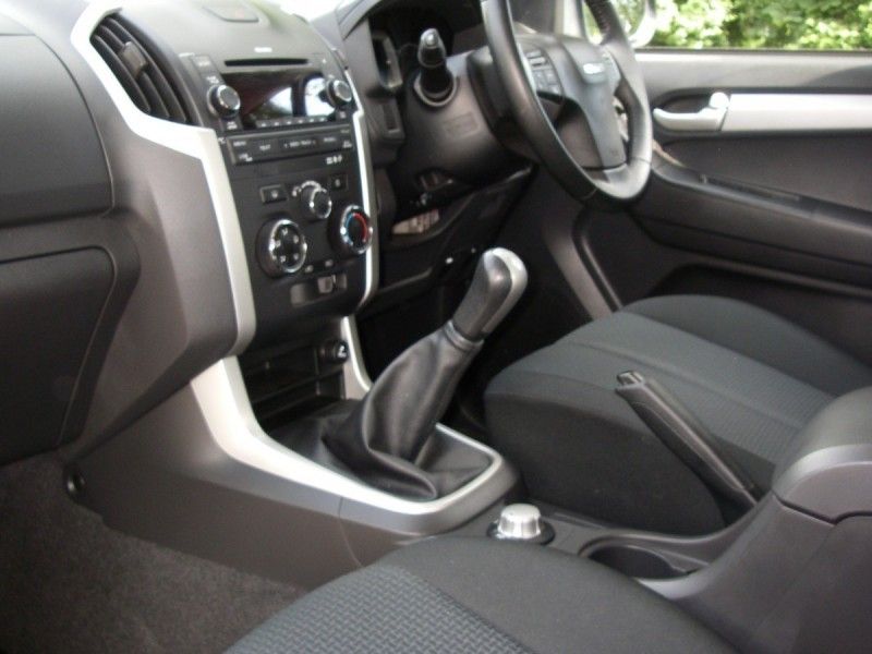 Isuzu - D Max Yukon Double Cab - Image 3