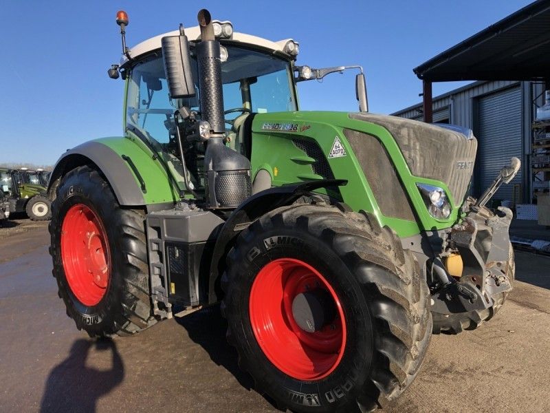 Fendt - 828 Vario ProfiPlus - Image 1