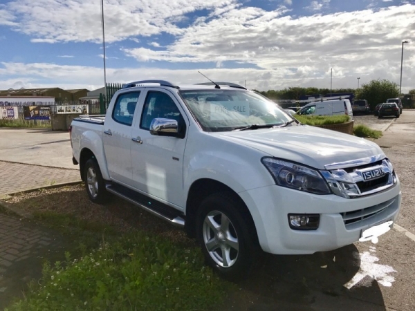 ISUZU - D MAX  VISION - Image 1