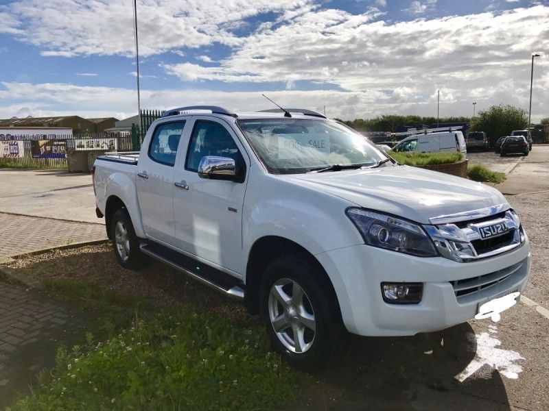 ISUZU - D MAX  VISION - Image 1