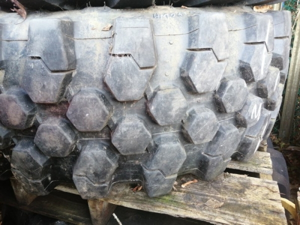 Michelin - Biblio 460 70R24 Tyre - Image 1