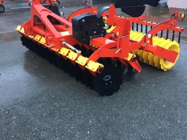 Vaderstad  - Carrier CR300 - Image 1