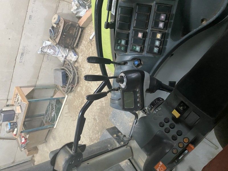 Claas - Arion 620 - Image 2