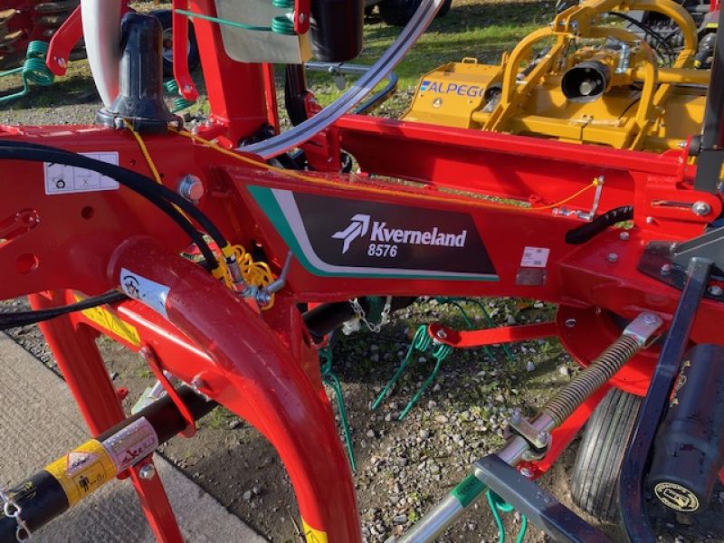 KVERNELAND - 8576 TEDDER - Image 4