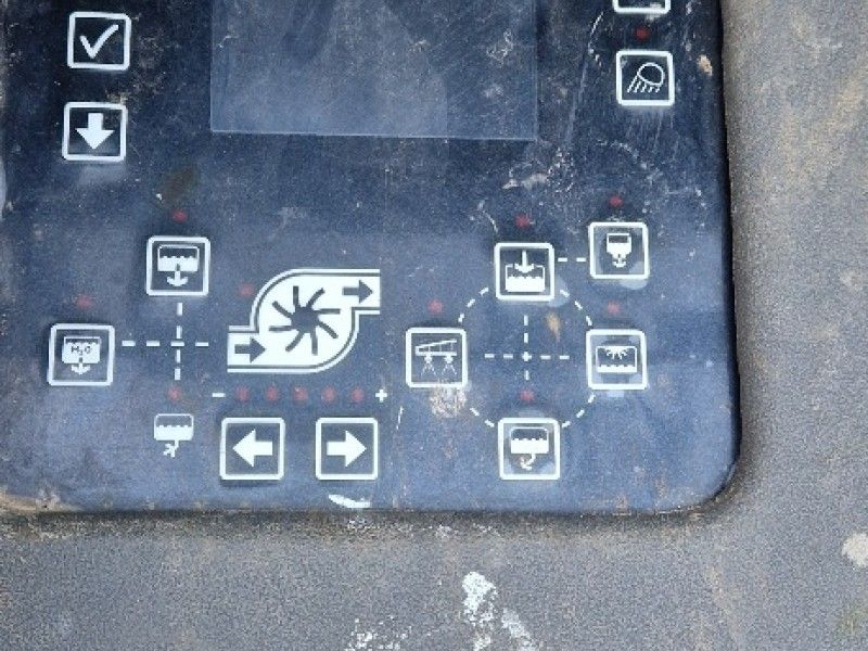 FENDT - 366 TRAILED SPRAYER - Image 8