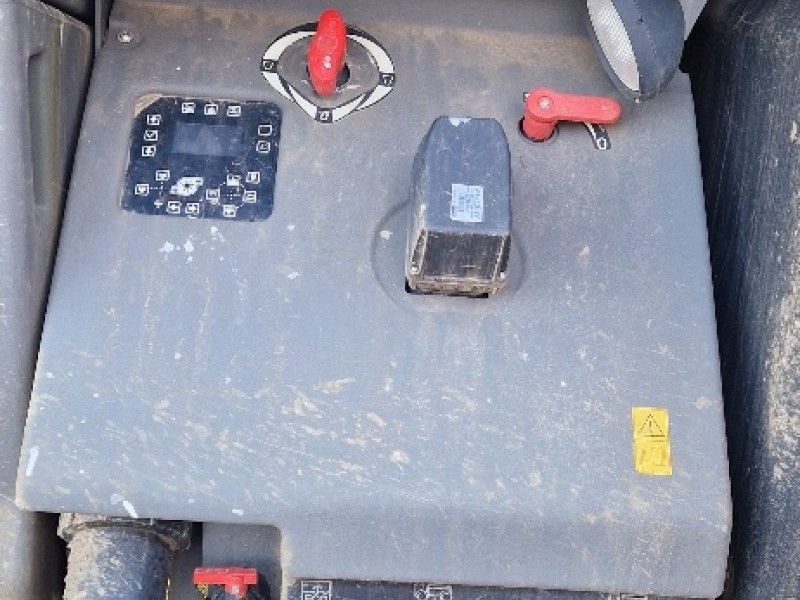 FENDT - 366 TRAILED SPRAYER - Image 7