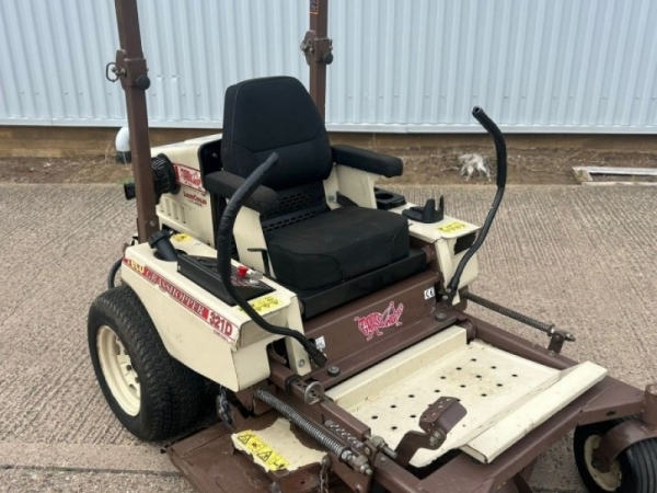 GRASSHOPPER - 321 ZERO TURN MOWER - Image 1