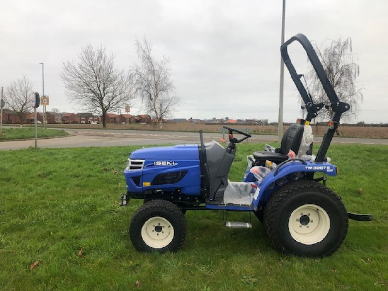 ISEKI - TM3267 COMPACT TRACTOR - Image 3