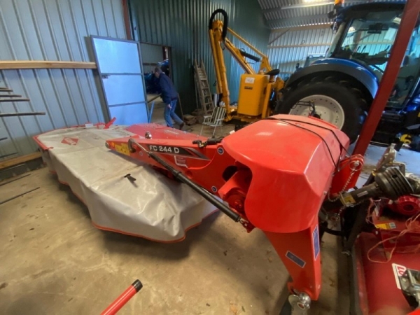 KUHN - FC244D FF MOWER - Image 1