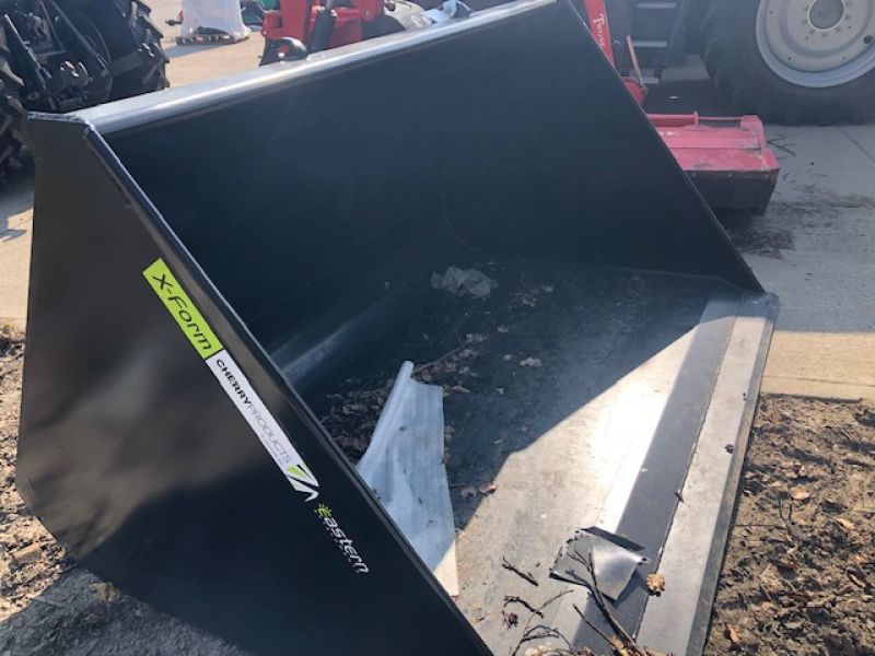 CHERRY - BK30 86 GRAIN BUCKET - Image 1