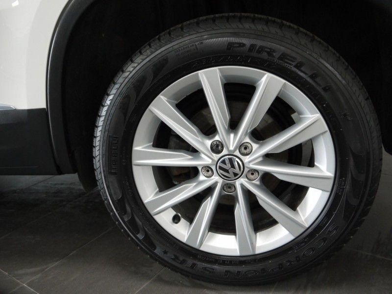VW - TIGUAN 2.0TDI SE 4MOTION - Image 3