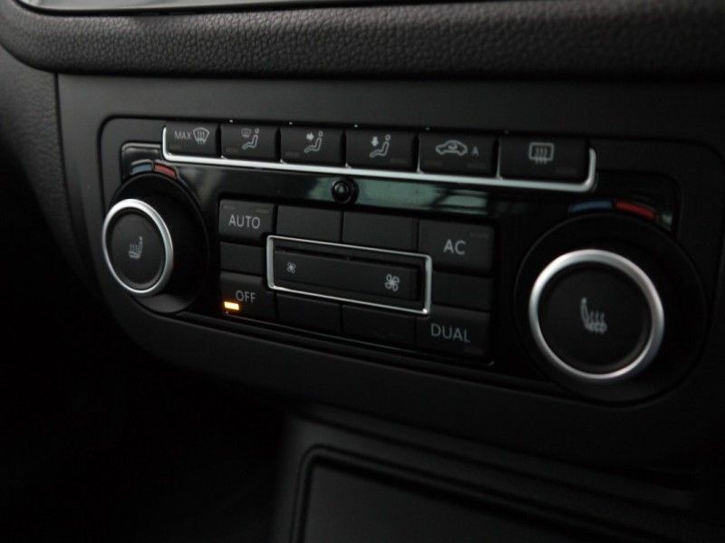 VW - TIGUAN 2.0TDI SE 4MOTION - Image 4