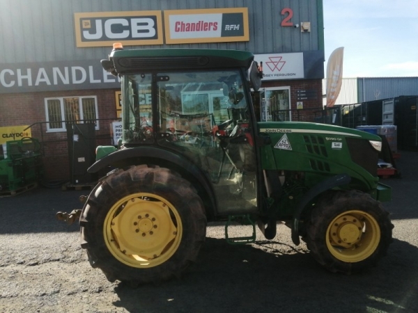 JOHN DEERE - 5090 GF TRACTOR - Image 1
