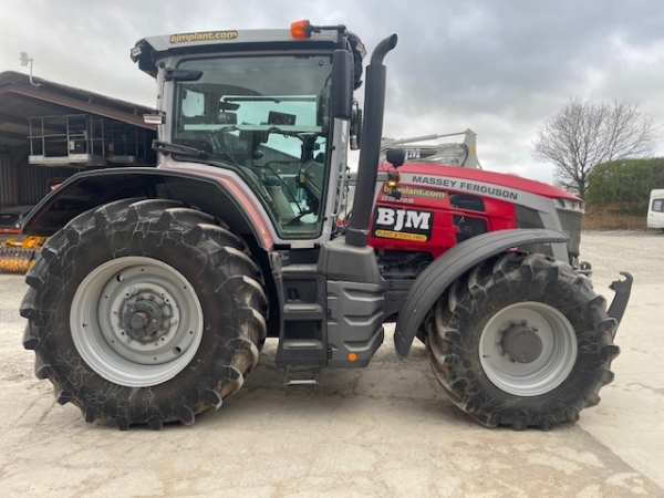 MASSEY FERGUSON - 8S.265 EXD7 4WD TRACTOR - Image 1
