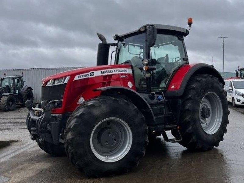 Massey Ferguson - 8740 S Exclusive - Image 2