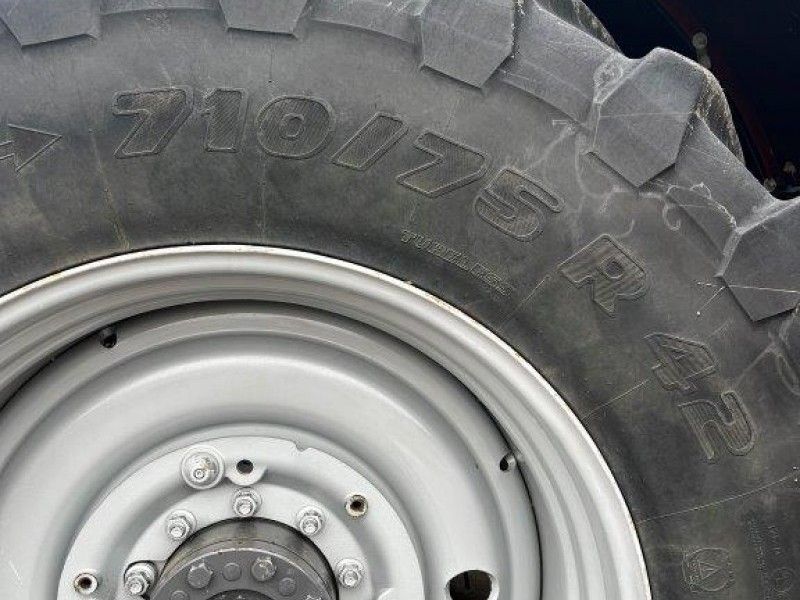 Massey Ferguson - 8740 S Exclusive - Image 7