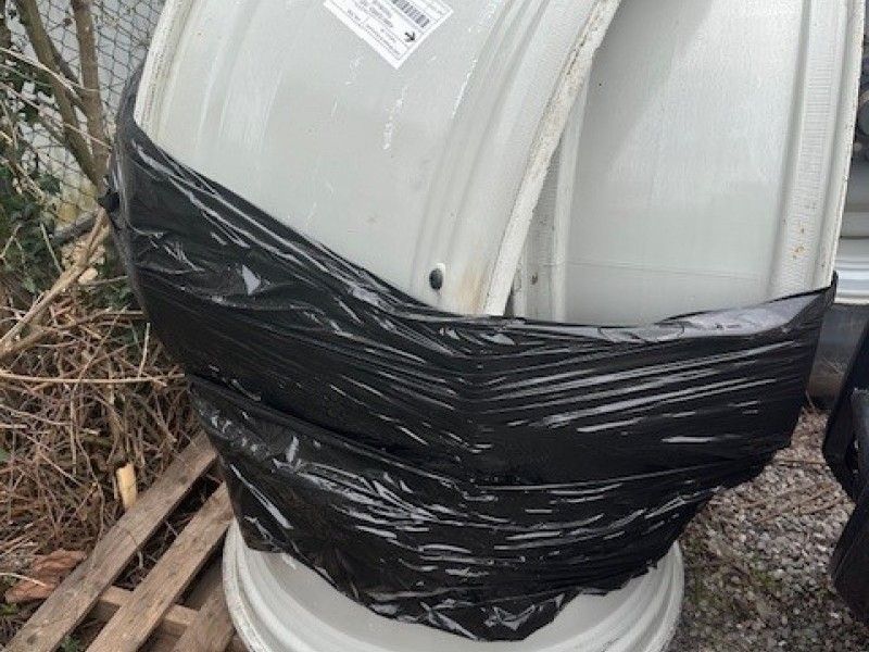 VALTRA - W14L R28 AND TD20 R38 RIM - Image 2
