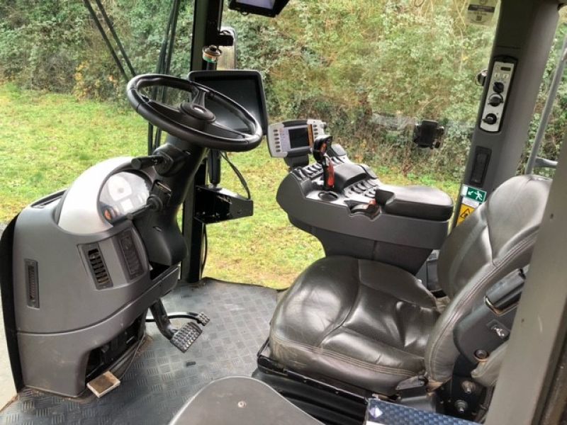 Challenger - 655B ROGATOR - Image 6