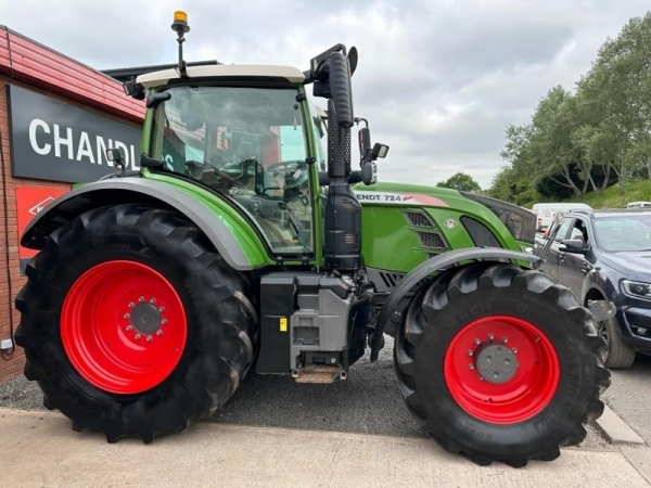 Fendt - 724 Vario ProfiPlus - Image 1