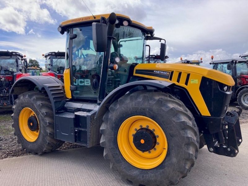 JCB - 4220 Tractor - Image 1